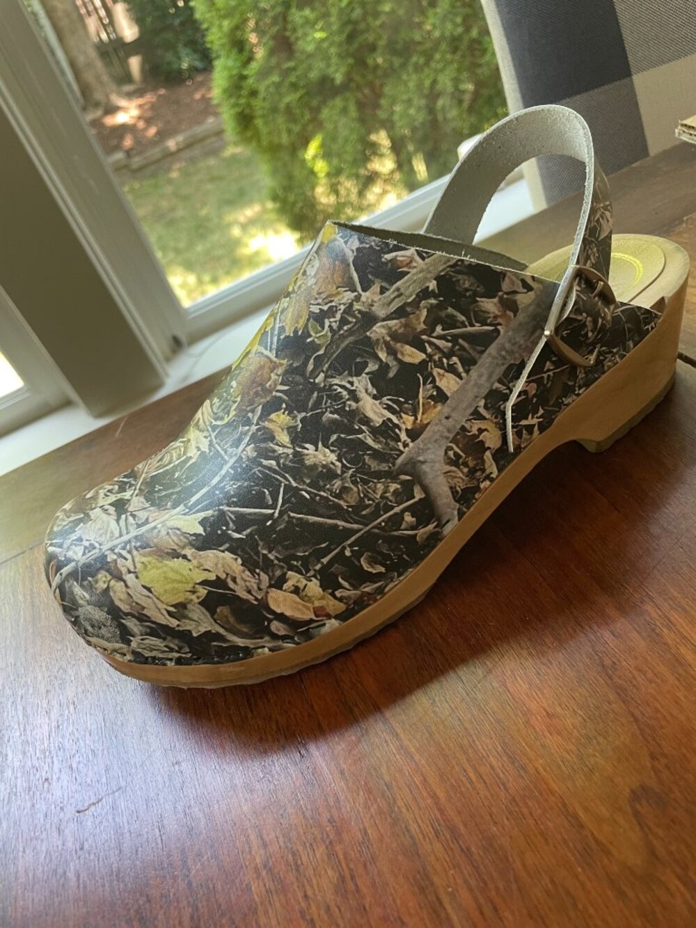 No. 6 wooden clogs fun camo print